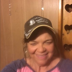 Meet your Posher, Linda